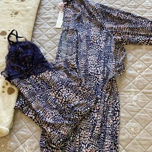 NWT Body Touch Robe & night grown 2 piece set